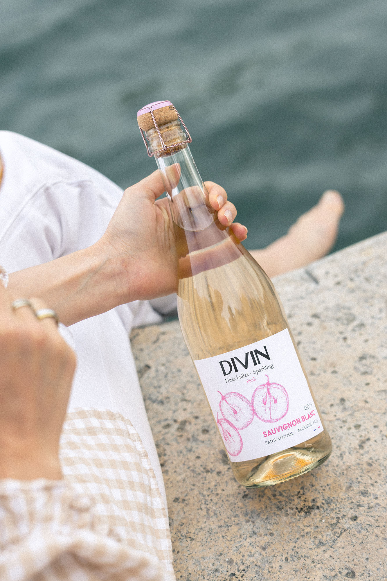 Sauvignon Blanc Sparkling Blush Divin Origine Seine 6